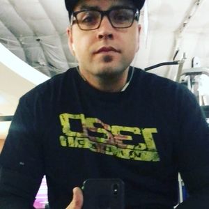 Meet your Posher, Jonathan